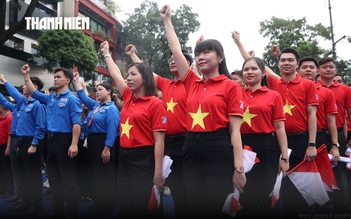 Ngọn lửa 'Tôi yêu Tổ quốc tôi' và cuộc hội ngộ của tuổi trẻ tại Hà Nội