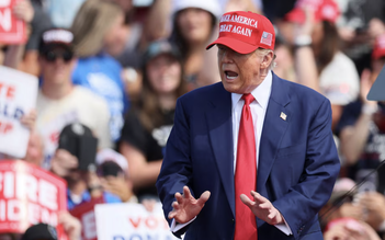 Ông Donald Trump chặn đường tài năng công nghệ đến Mỹ