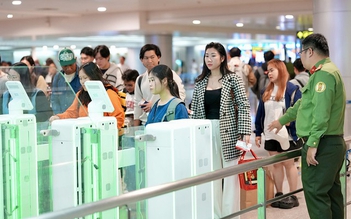 Tân Sơn Nhất nâng gấp đôi cổng AutoGate, nhập cảnh trong 'một nốt nhạc'