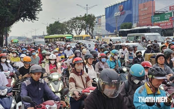 Đường Trường Chinh lại ùn tắc giờ tan tầm hôm nay 15.10, TP.HCM tính đóng 2 giao lộ