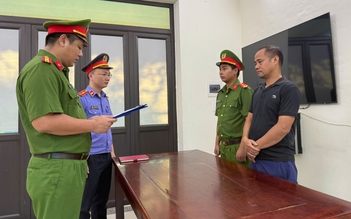 Phú Thọ: Thu mua thịt heo nhiễm vi rút làm lạp sườn