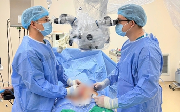 Hiếm muộn do biến chứng quai bị, người đàn ông đón con đầu lòng sau 6 năm