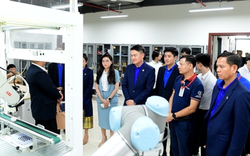 Đoàn đại biểu cấp cao T.Ư Đoàn Lào thăm Đại học Bách khoa Hà Nội
