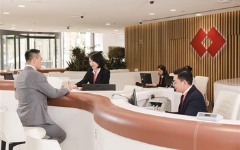 Lợi nhuận quý 3 lập kỷ lục mới, Techcombank tiếp tục bứt phá mạnh mẽ