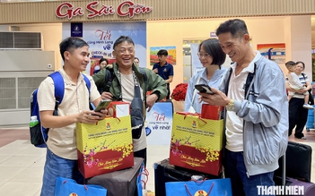 TP.HCM tặng tiền, quà, vé về quê cho người lao động chăm lo Tết Đinh Mùi 2027