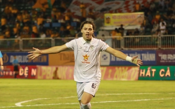 Việt kiều cực mới đang rực sáng ở V-League, HLV Kim Sang-sik gọi lên đội tuyển gấp? Việt kiều cực mới đang rực sáng ở V-League, HLV Kim Sang-sik gọi lên đội tuyển gấp?