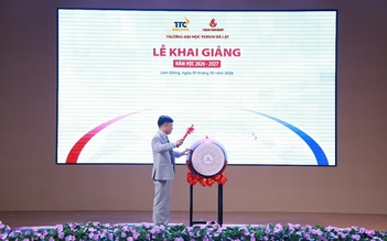 YersinUni khai giảng năm học 2026 - 2027, đánh dấu 22 năm hình thành và phát triển YersinUni khai giảng năm học 2026 - 2027, đánh dấu 22 năm hình thành và phát triển