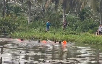 3 nam sinh lớp 10 đi câu cá và tắm ao, 1 em đuối nước tử vong
