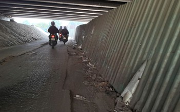 Lô cốt rào quá lâu, đi lại khó khăn