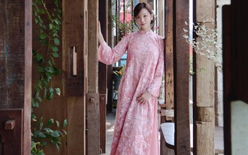 Áo dài hồng, sắc xuân ngọt ngào trong thời trang ngày tết