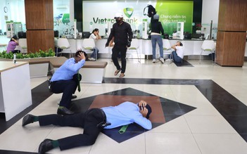 Diễn tập chống cướp ngân hàng tại Cà Mau, tình huống giả định cuối giờ giao dịch