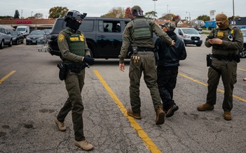 Mỹ sẽ chi hơn 38 tỉ USD để mở rộng cơ sở giam giữ người nhập cư