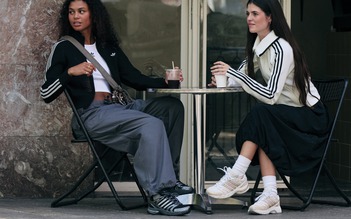 Các mẫu giày chạy bộ với phong cách trẻ trung, cá tính để xuống phố