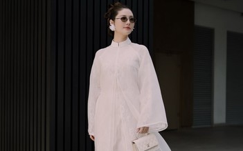 Áo dài trắng thăng hoa trong mùa tết