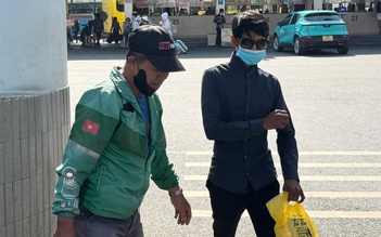 Xe ôm và 'bão' xe công nghệ ở TP.HCM: 'Nghề này, đời mình chịu là đủ rồi'