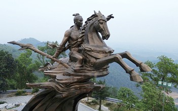 Điều ít biết về tượng đài nơi Thánh Gióng cưỡi ngựa sắt về trời
