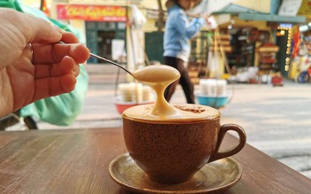 Pha cà phê ở Việt Nam vào top trải nghiệm ẩm thực thế giới, theo tạp chí Mỹ