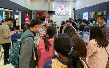 Giá bạc lao dốc, người 'đu đỉnh' lỗ ngay 40 triệu/kg sau vài ngày