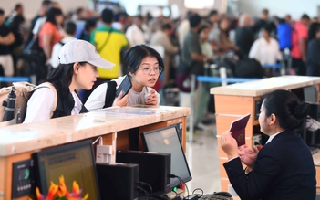 Tết đông kỷ lục, sân bay Phú Quốc vận hành ra sao khi chuyển giao cho Sun Group?