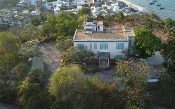 Di tích Biệt thự Cầu Đá chưa thể tu bổ dù xuống cấp nghiêm trọng