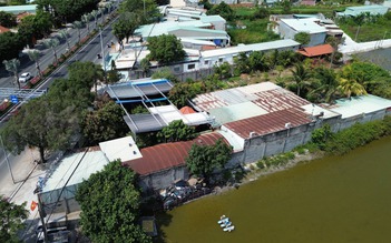 TP.HCM: Tại sao đất công mua bán giấy tay thành gara ô tô, quán cà phê?