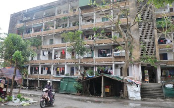 Sống bất an trong những khu chung cư cũ