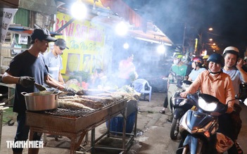 Cá lóc nướng vía Thần tài ở TP.HCM: Đỏ lửa xuyên đêm nhưng không còn vài tấn như trước