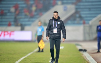 HLV Mauro từ chức vì lực bất tòng tâm, GĐKT Vũ Hồng Việt tái xuất dẫn dắt Nam Định đua trụ hạng