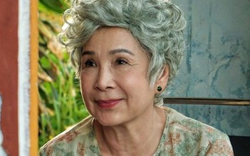 NSND Kim Xuân nói về hình ảnh cúi gục đầu ở sự kiện gây hoang mang