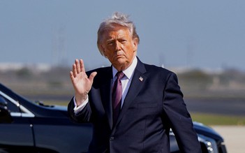 Tổng thống Trump đối mặt 2.000 vụ kiện sau phán quyết về thuế ở Tòa án Tối cao