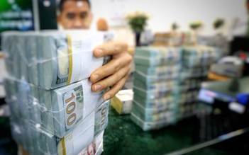 Lãi suất tiền đồng liên ngân hàng tăng vọt