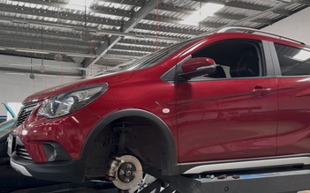 Lái xe đường dài: Bộ phận ô tô nào quan trọng, cần ưu tiên kiểm tra?