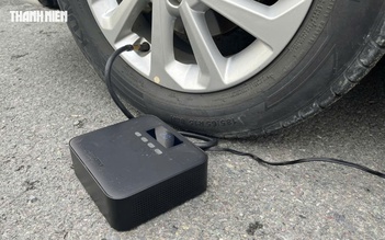 Bơm áp suất lốp như thế nào khi lái ô tô đường dài về quê dịp tết?