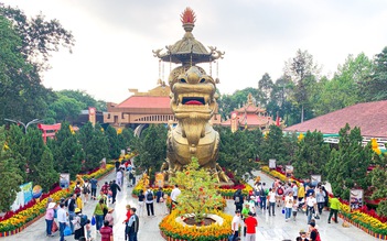 Suối Tiên ra mắt điểm check-in đại cảnh chưa từng có dịp Tết Bính Ngọ