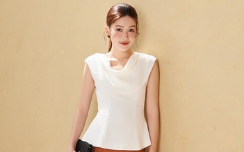 Công thức vàng cho nàng hiện đại với áo không tay và chân váy midi