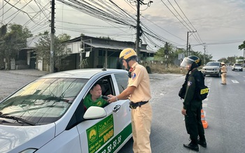 CSGT Tây Ninh ra quân siết chặt an toàn giao thông dịp tết