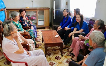 Xuân tình nguyện của những người trẻ Báo Thanh Niên đến với các mảnh đời khó khăn