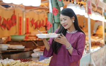 Lễ hội ẩm thực xuân ở Cần Giờ đông nghịt khách