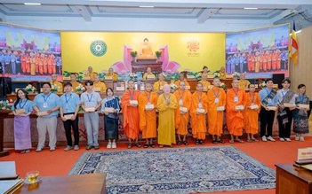 Giáo hội Phật giáo Việt Nam trao học bổng cho sinh viên Lào, Campuchia, Việt Nam