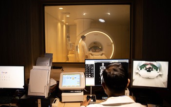 ‘Mắt thần’ tầm soát bệnh hiểm nghèo tại Bệnh viện đa khoa Quốc tế Tân An