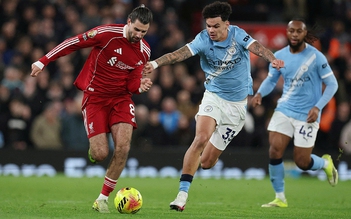 Nhạt nhòa 'biểu tượng quyền lực' trên sân cỏ Anh