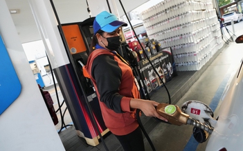 Chính phủ Thái Lan chỉ thị làm việc tại nhà do giá xăng tăng