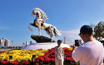 Linh vật Kim Mã 4.0 sẽ đặt trước cầu chữ T ở Đà Nẵng