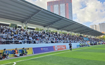 TNSV THACO cup 2026: Khán đài SVĐ Trường ĐH Nha Trang chật kín khán giả