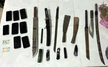 Ngăn chặn 10 thanh thiếu niên mang theo nhiều hung khí chuẩn bị hỗn chiến