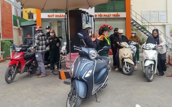 Giá xăng RON95-III tăng 335 đồng/lít, E5RON92 giảm 447 đồng/lít