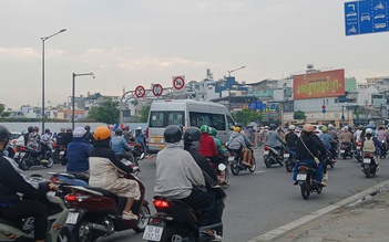 Đổi giờ cấm xe giao lộ Trường Chinh - Cộng Hòa sau phản ánh của Báo Thanh Niên