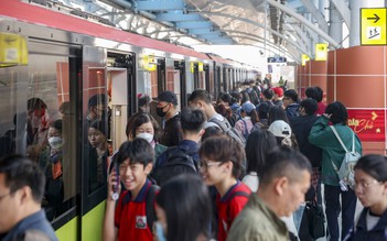 Metro, xe điện 'cứu nguy' cho giao thông đô thị