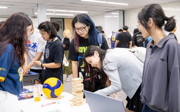 Học bổng Trường Đại học Fulbright Việt Nam: cho những người trẻ dám ước mơ