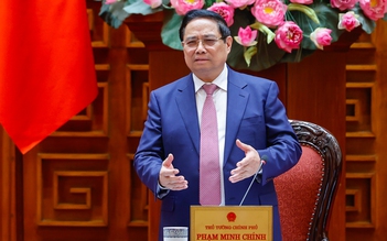 Thủ tướng: Xem xét dùng ngân sách hỗ trợ giá xăng dầu